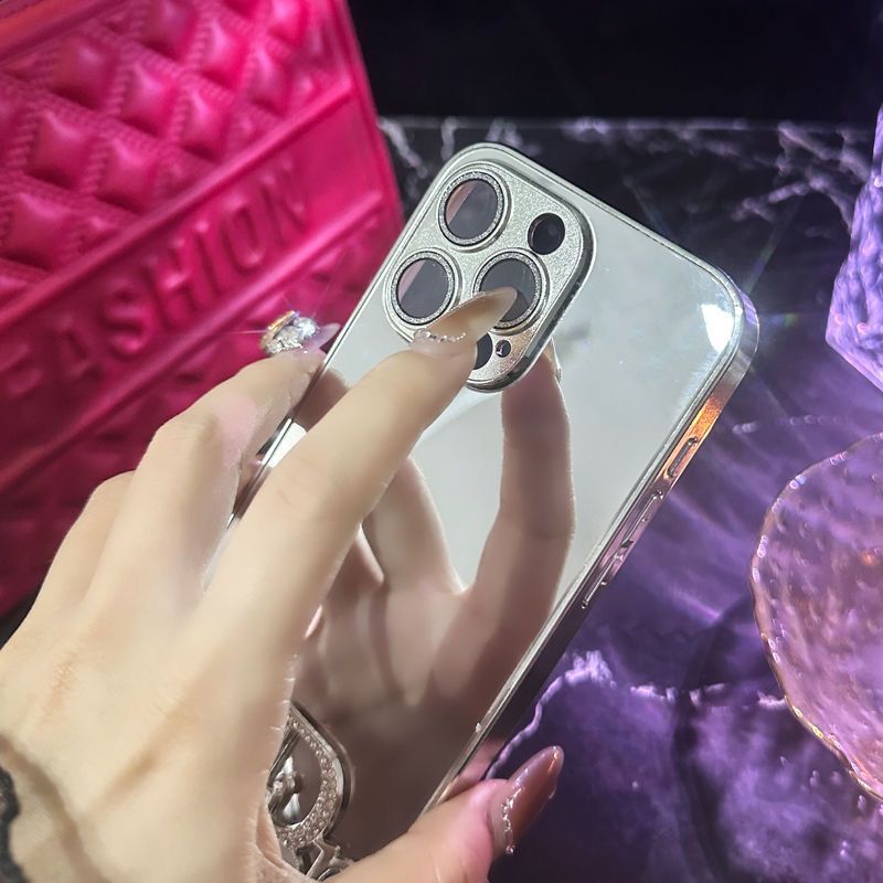 Mobile phone case + bracelet