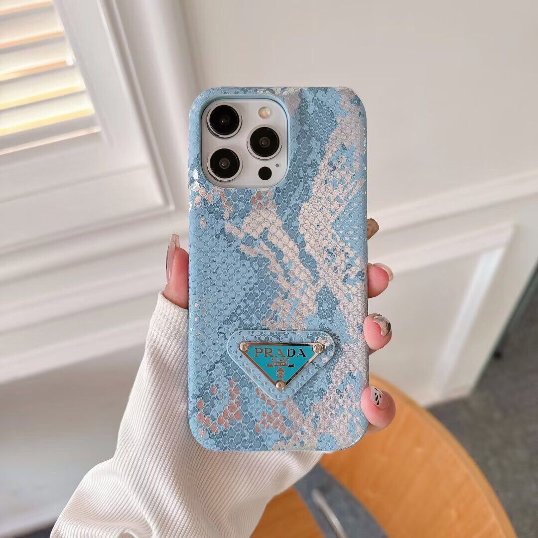 Apple snakeskin mobile phone case