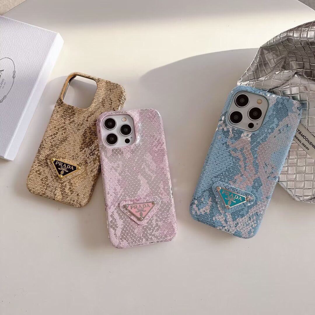 Apple snakeskin mobile phone case