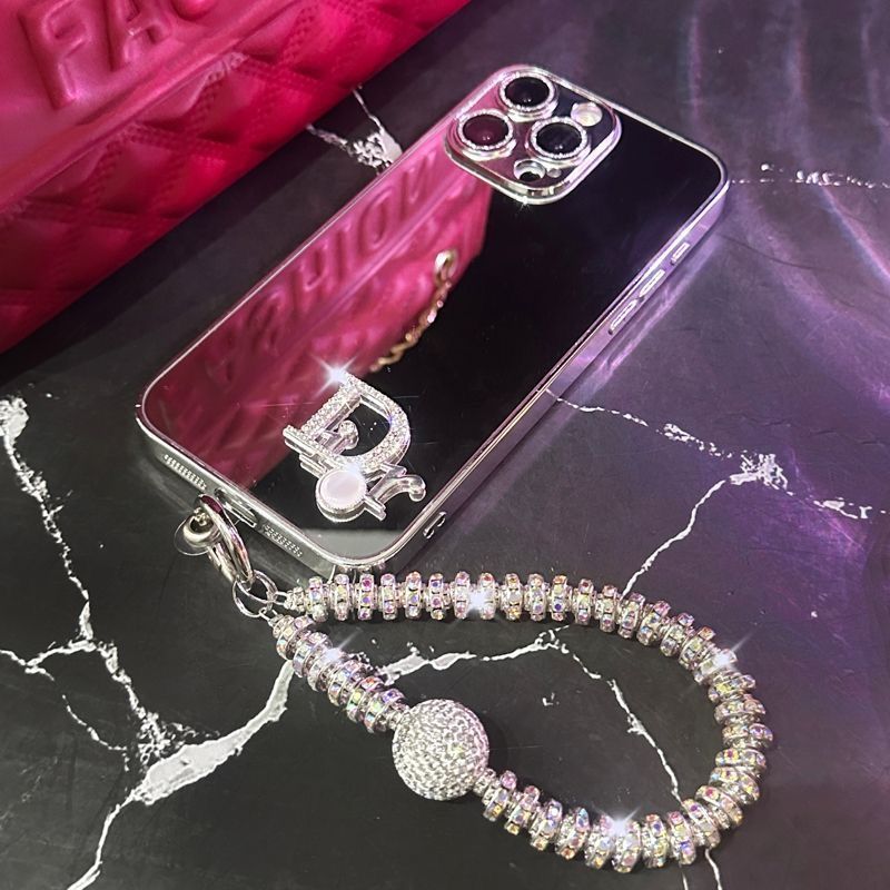 Mobile phone case + bracelet